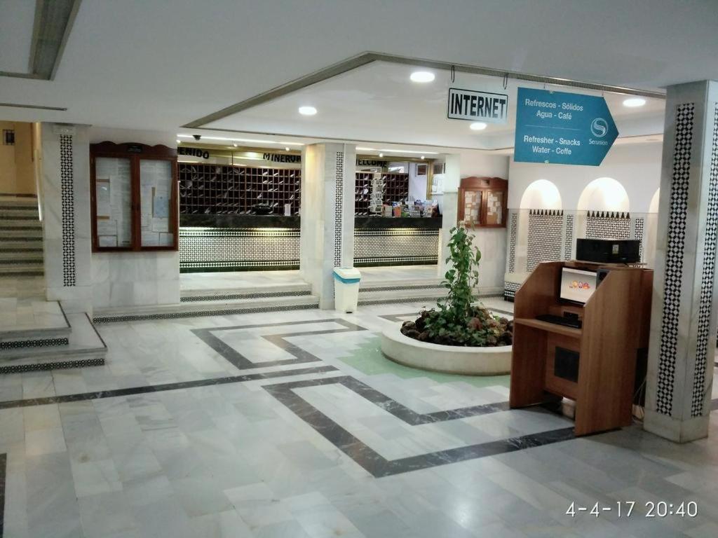 Apartamento Malaga La Bella 베날마데나코스타 외부 사진